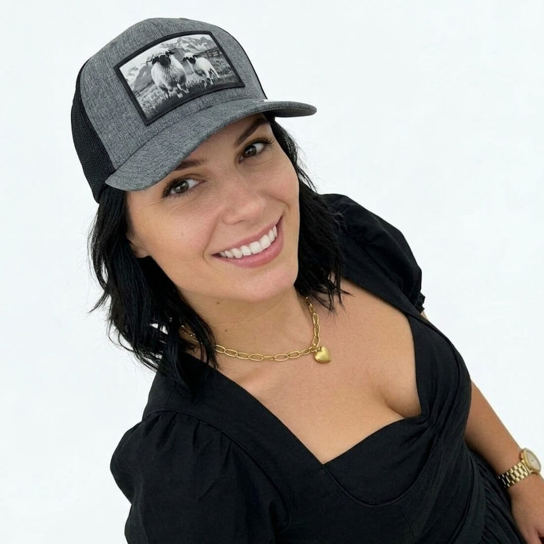 Walliser Schwarznasenschaf 110 Trucker Badge